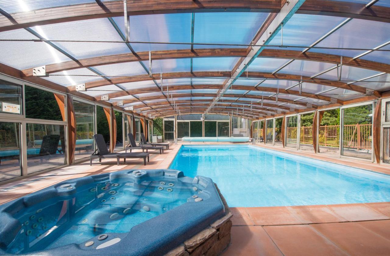 אמבראן Logis Hotel Le Lac מראה חיצוני תמונה