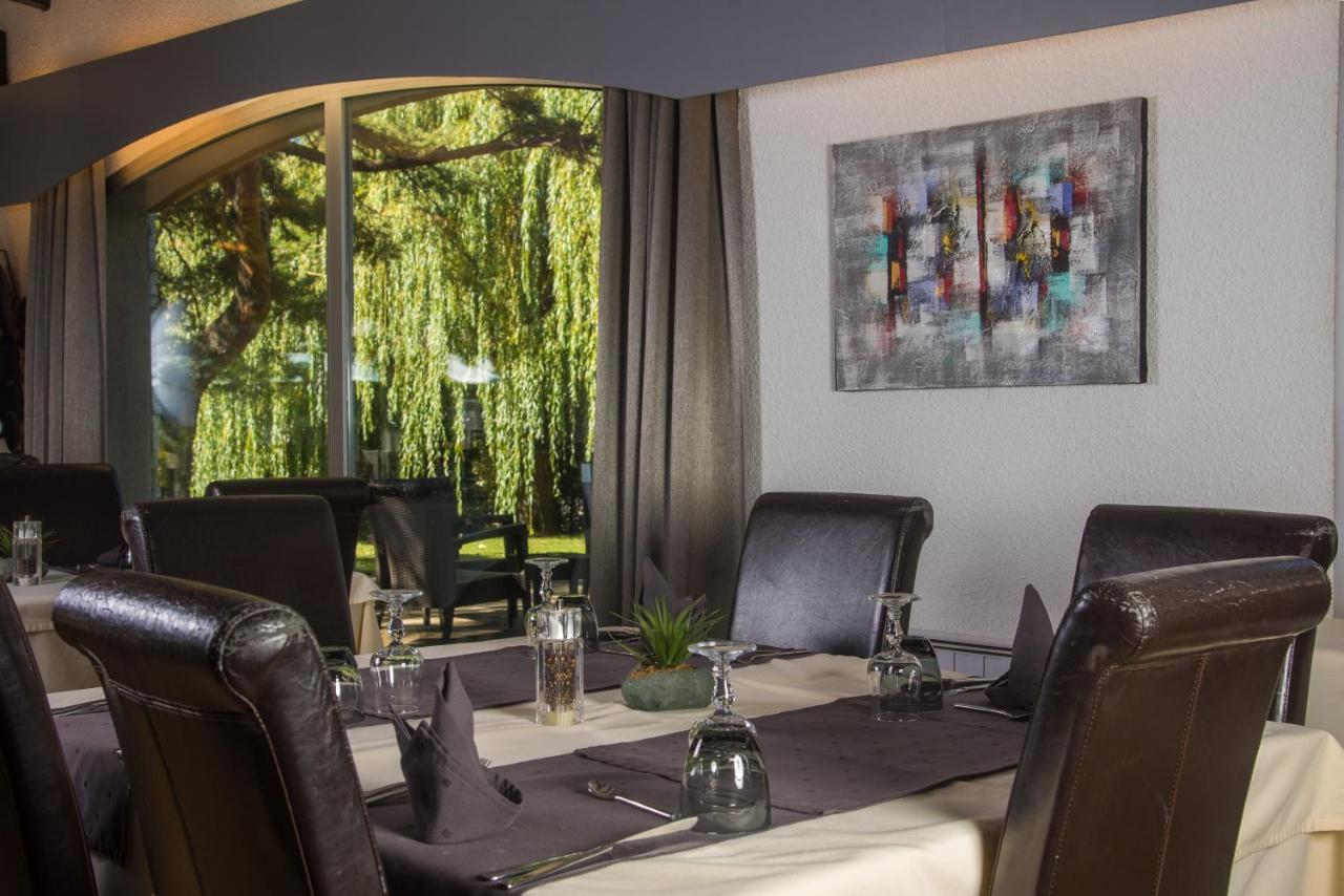 אמבראן Logis Hotel Le Lac מראה חיצוני תמונה