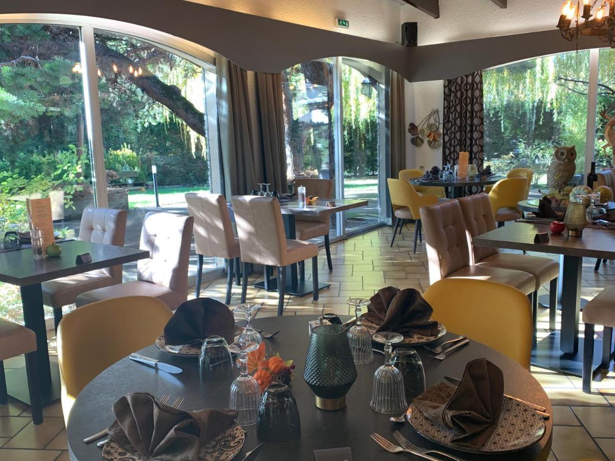 אמבראן Logis Hotel Le Lac מראה חיצוני תמונה