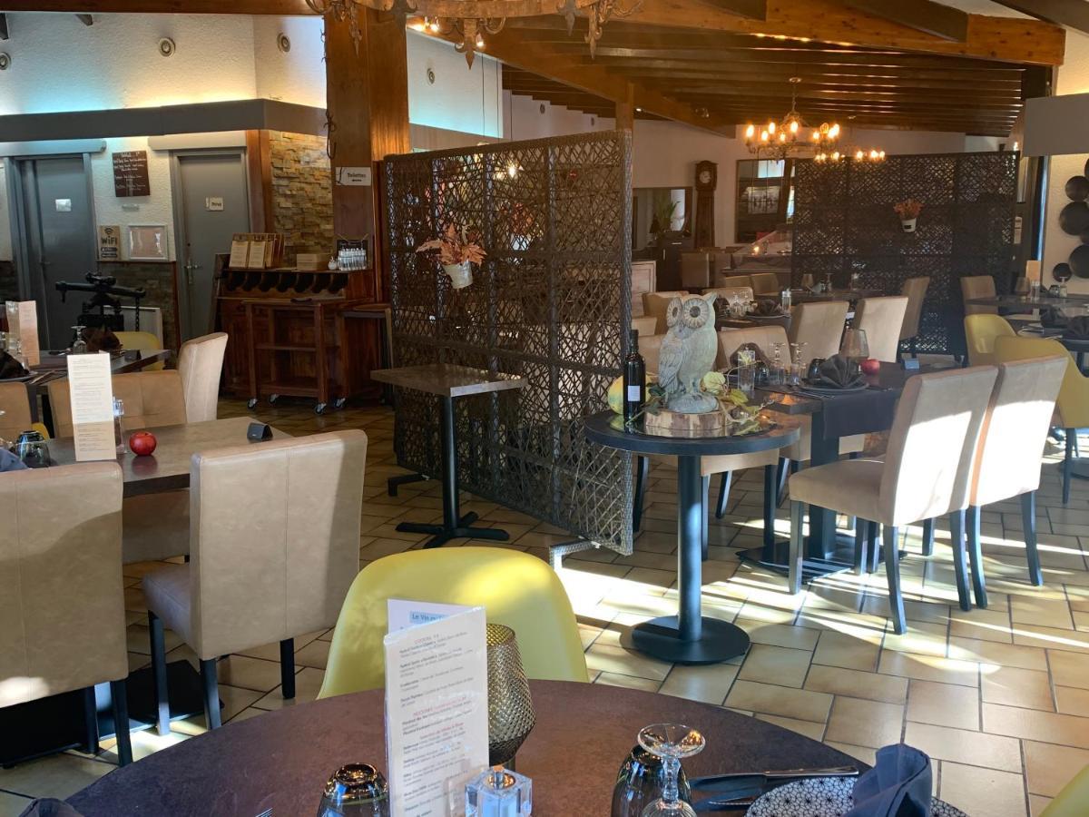 אמבראן Logis Hotel Le Lac מראה חיצוני תמונה