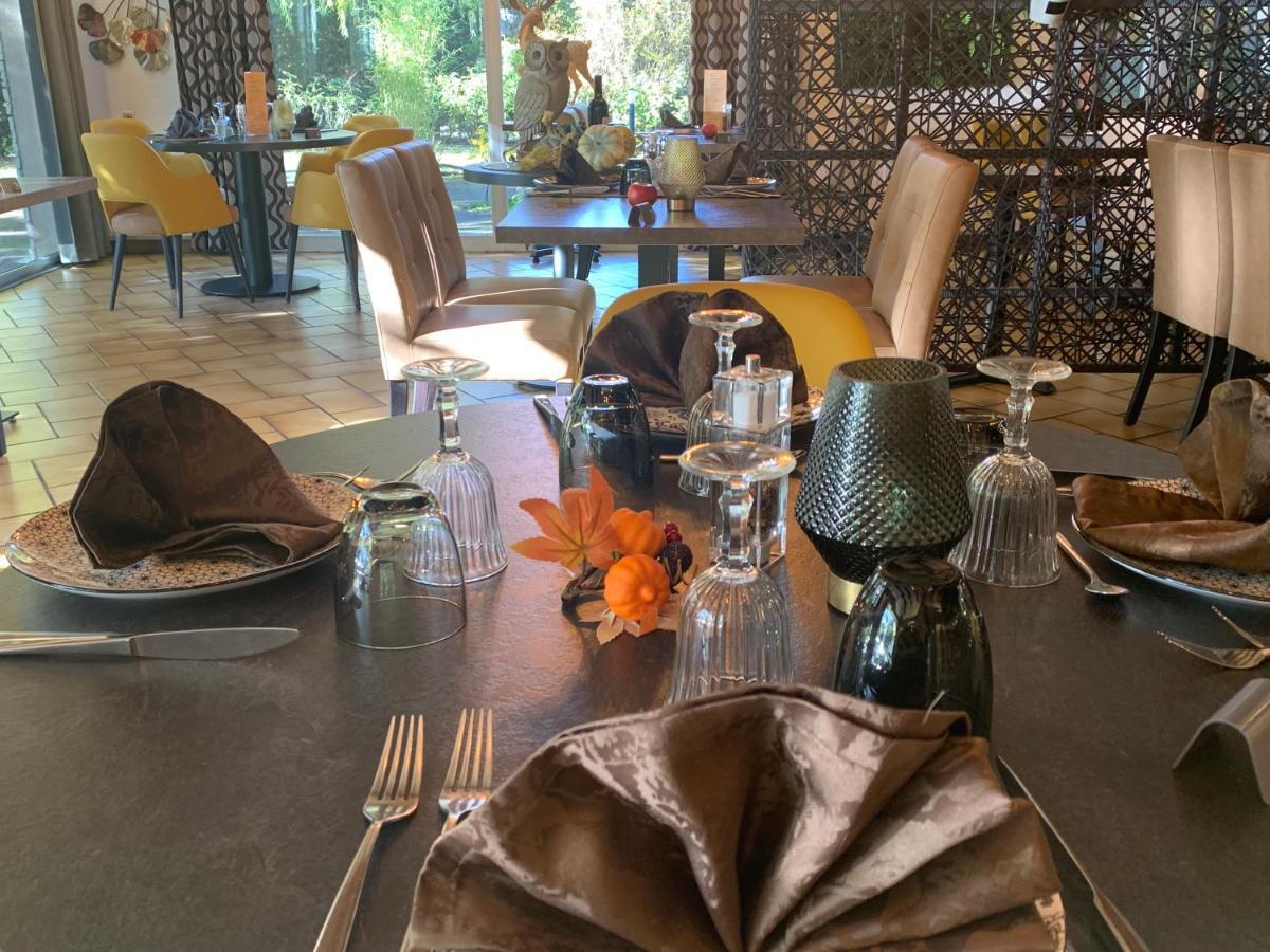 אמבראן Logis Hotel Le Lac מראה חיצוני תמונה