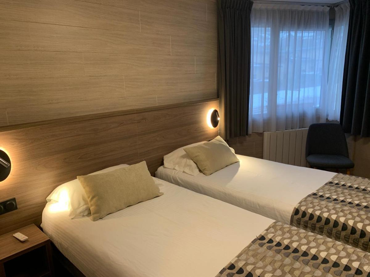 אמבראן Logis Hotel Le Lac מראה חיצוני תמונה