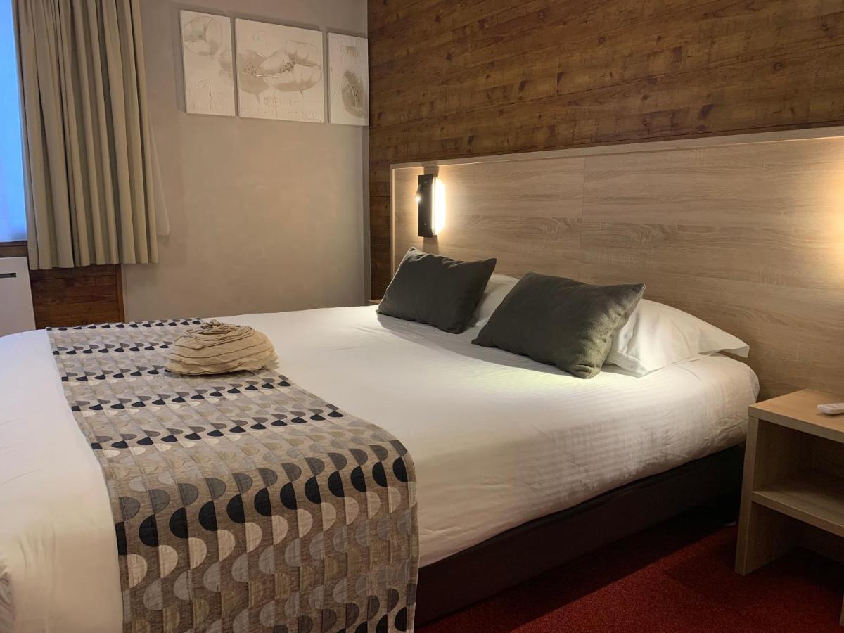 אמבראן Logis Hotel Le Lac מראה חיצוני תמונה