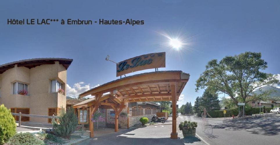 אמבראן Logis Hotel Le Lac מראה חיצוני תמונה