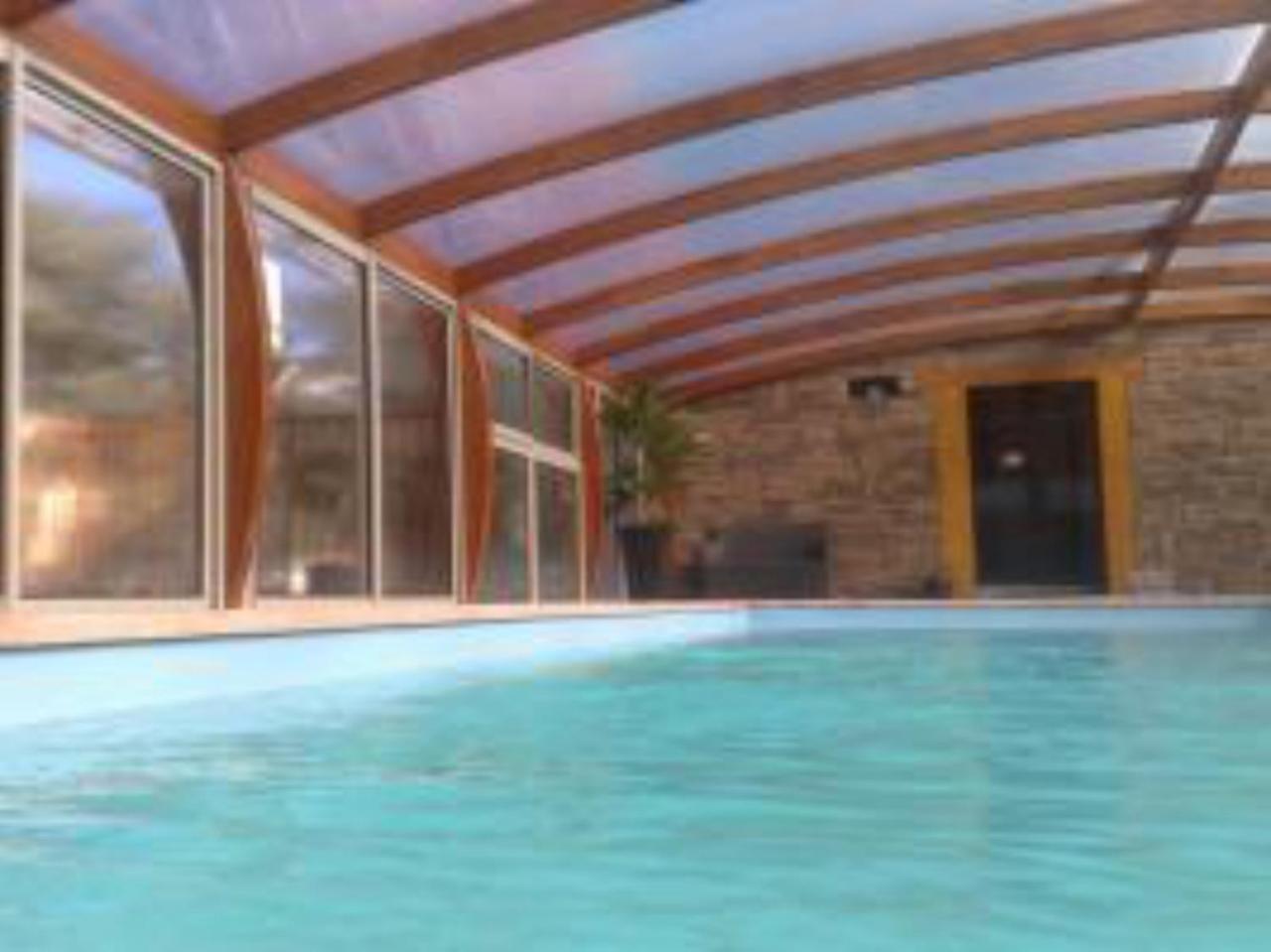 אמבראן Logis Hotel Le Lac מראה חיצוני תמונה